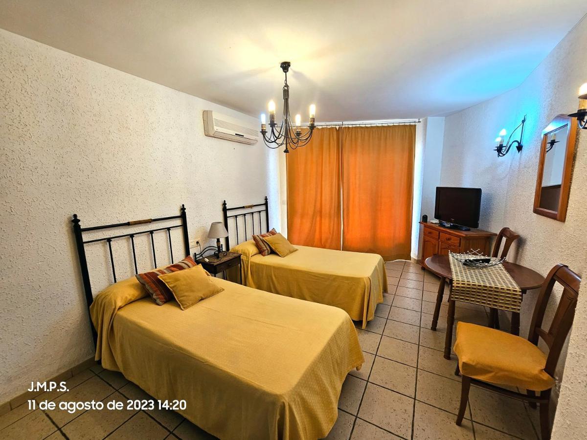 Estudio Acogedor Y Tranquilo En Zona Estupenda Fuengirola Bagian luar foto